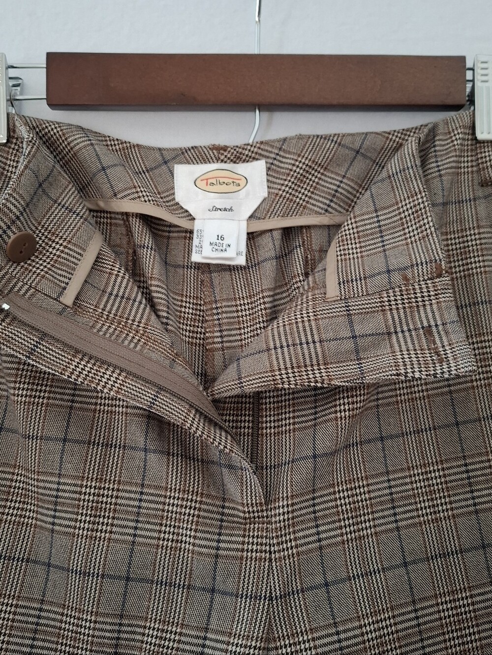 Talbots Women's Dress Pants Brown Glen Plaid Size 16, Unlined, Stretch - Picture 2 of 11